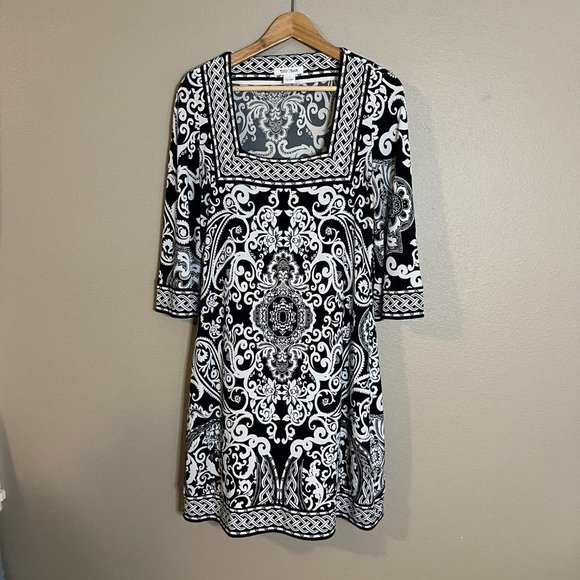 White House Black Market Dresses & Skirts - Black House White Market Boho Square Neck Bell Sleeves Shift Dress S to M